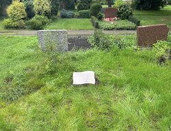 Sonderanfertigung auf dem Friedhof Rellingen
